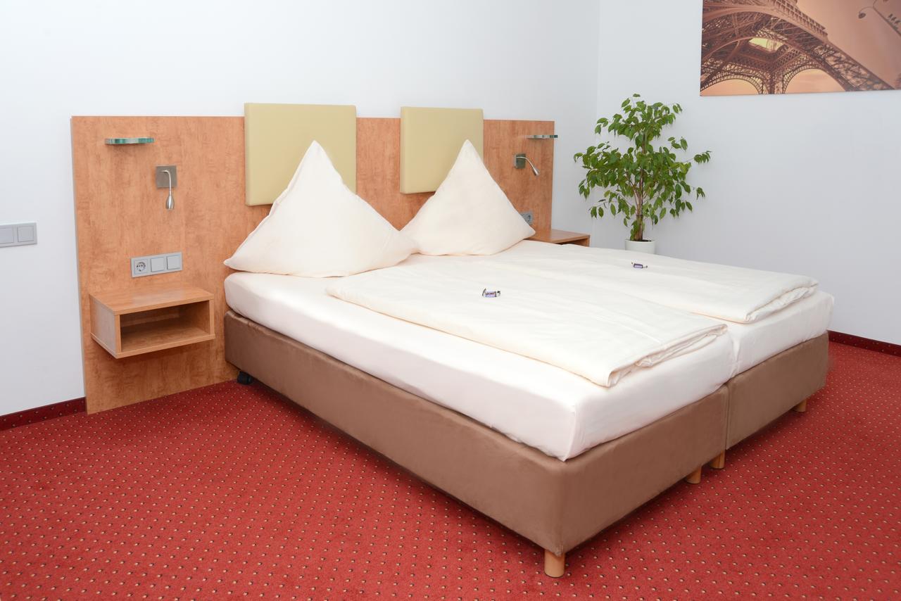Hotel Jaegerhof 罗特 外观 照片