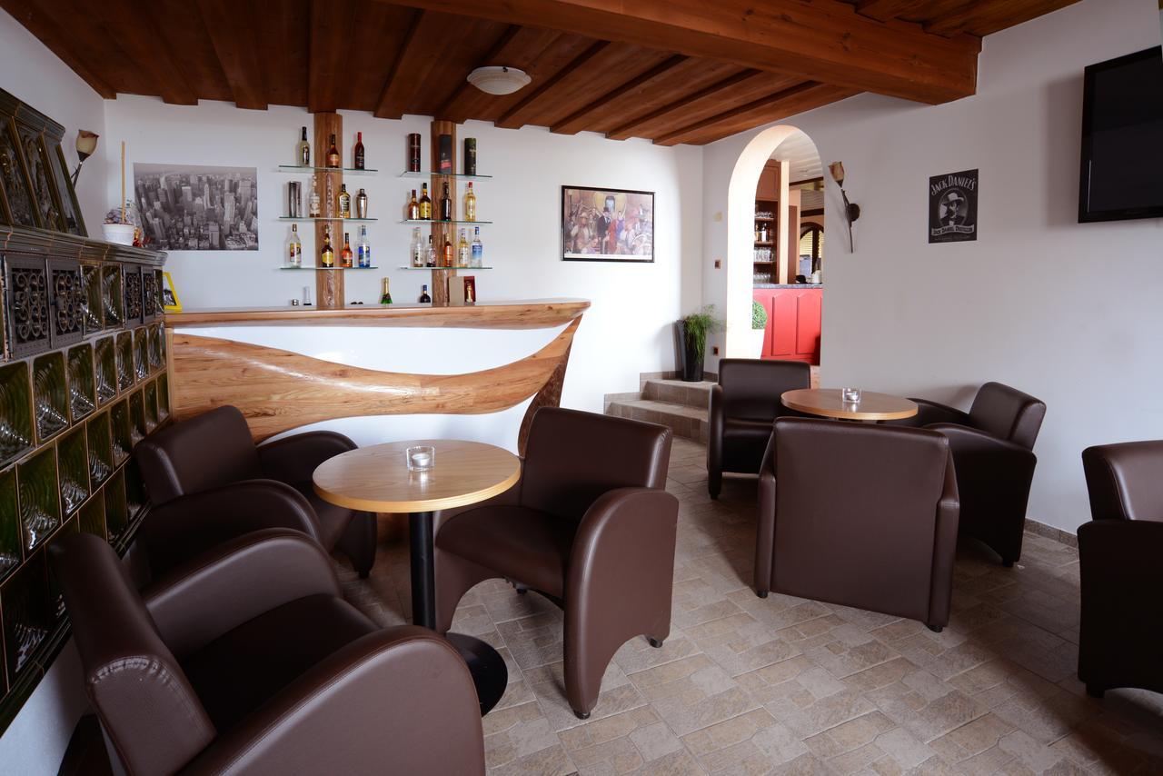 Hotel Jaegerhof 罗特 外观 照片