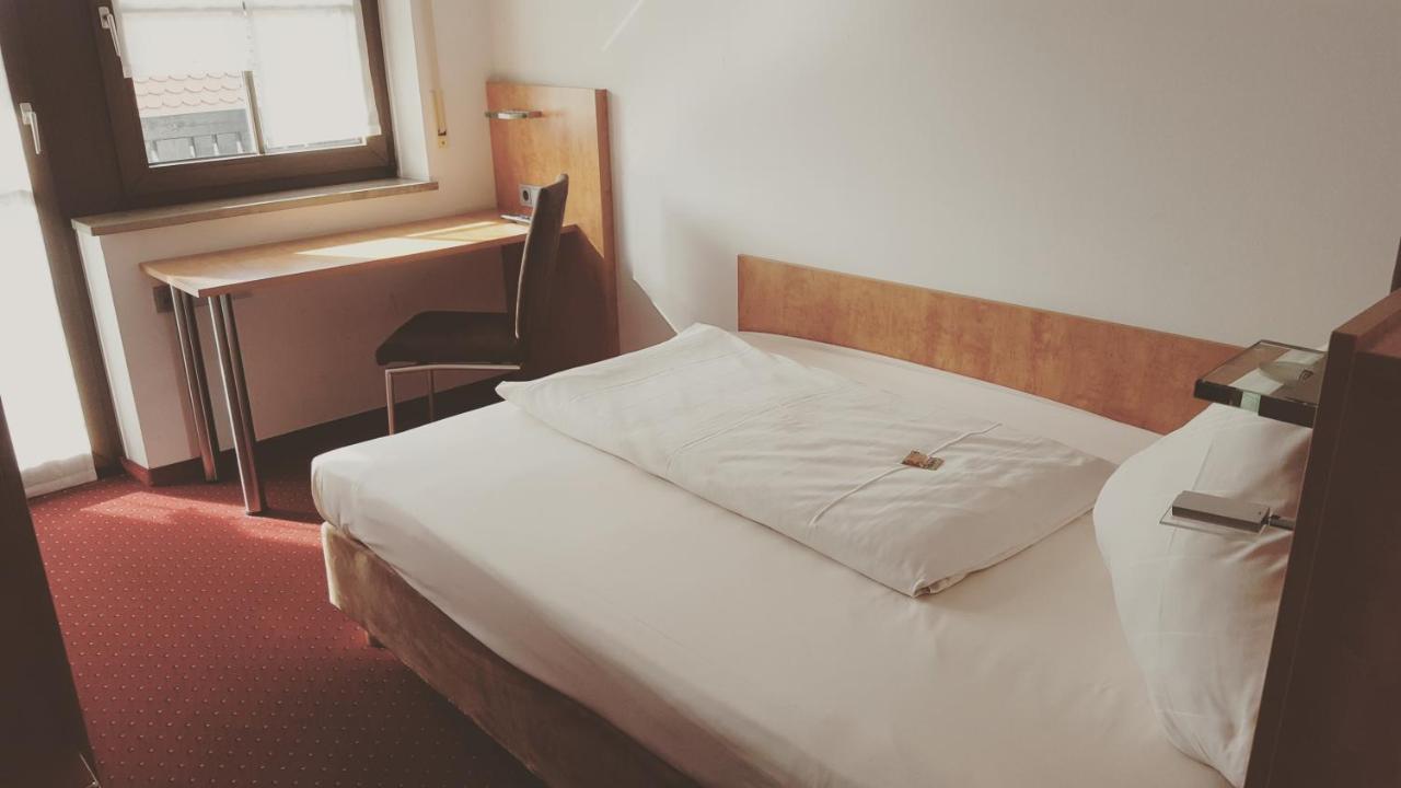 Hotel Jaegerhof 罗特 外观 照片